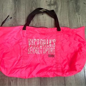 Victoria’s Secret gym duffel bag